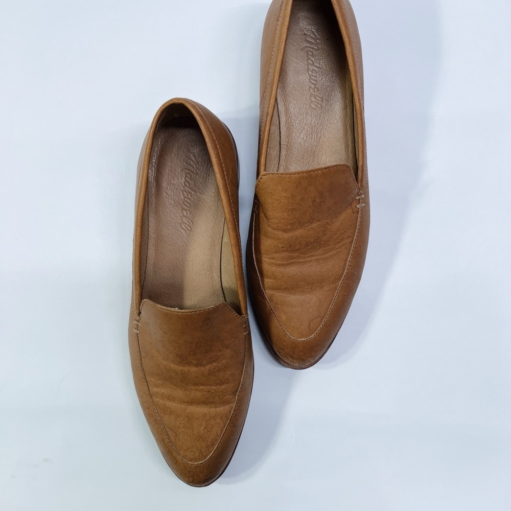 Madewell Tan Leather women’s flats.